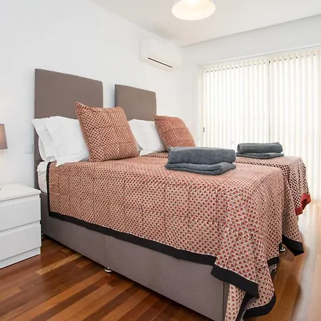 Stylish Three Bedroom Central Tavira. * Tavira