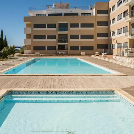 Apartamento Stylish Three Bedroom Central Tavira.