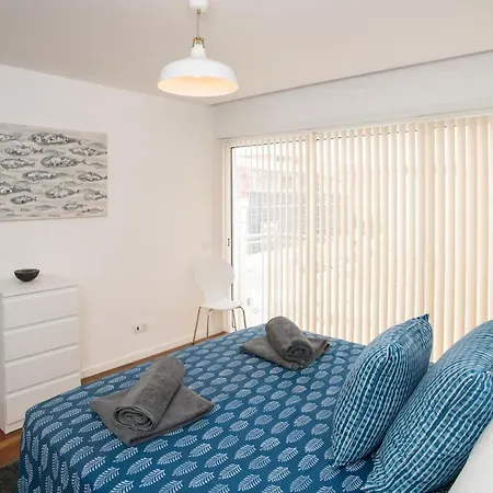 Stylish Three Bedroom Central Tavira. Apartmán Tavira