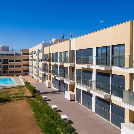 Stylish Three Bedroom Central Tavira. *