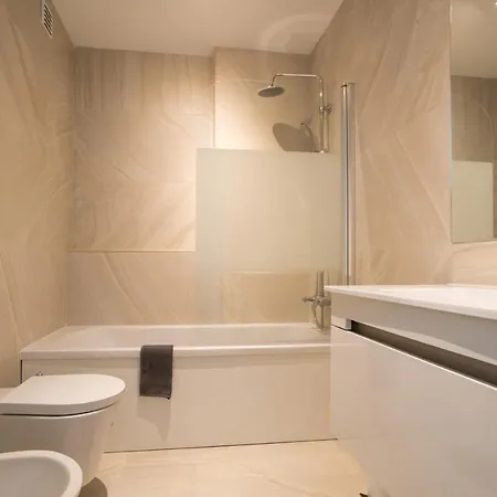 Stylish Three Bedroom Central Tavira. Apartmán Tavira